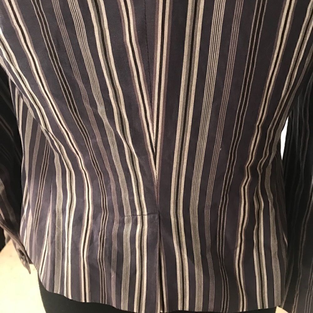 Calvin Klein Size 2 Stripped Jacket! - Picture 14 of 14